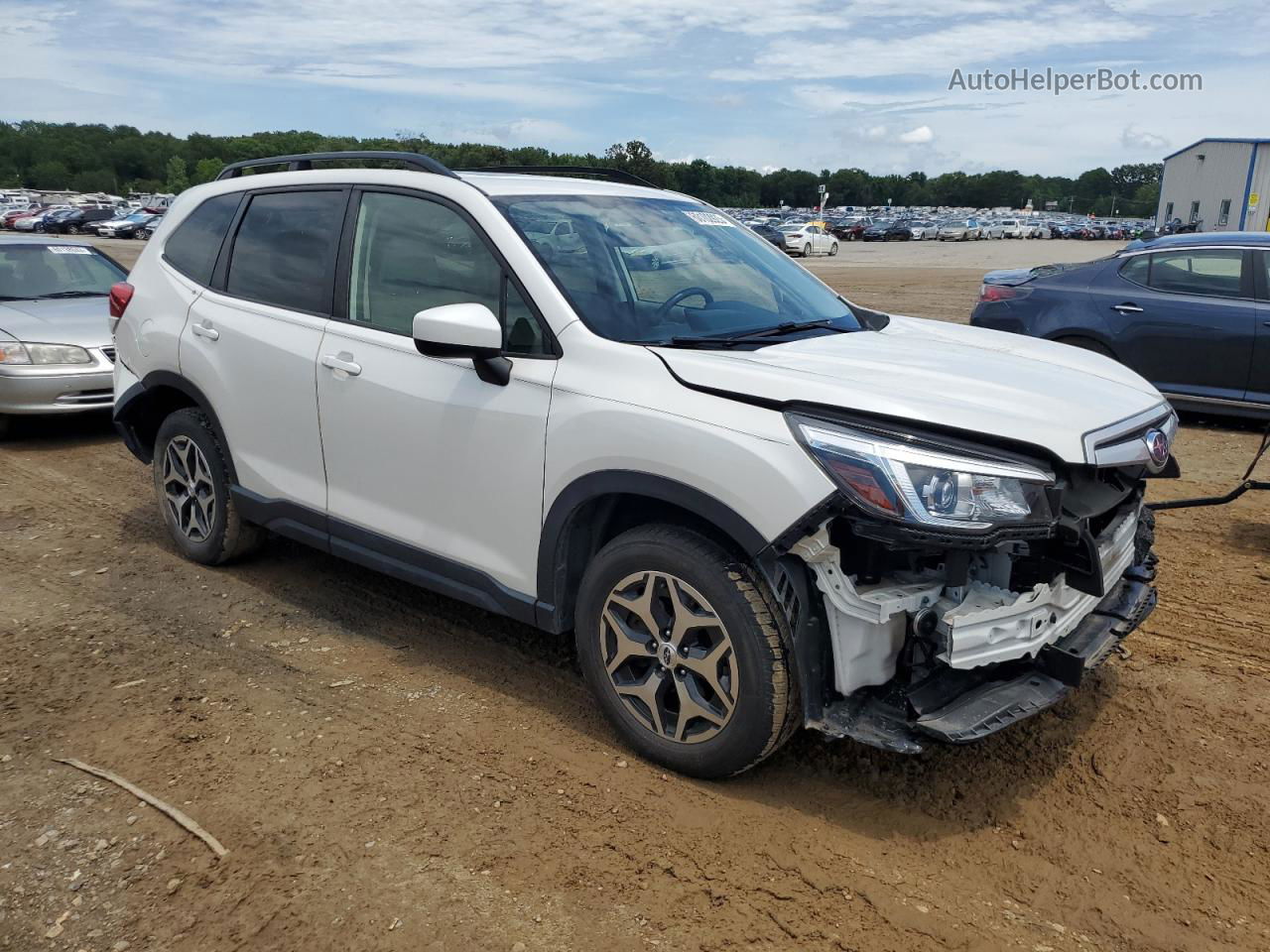 2019 Subaru Forester Premium White vin: JF2SKAEC1KH407245