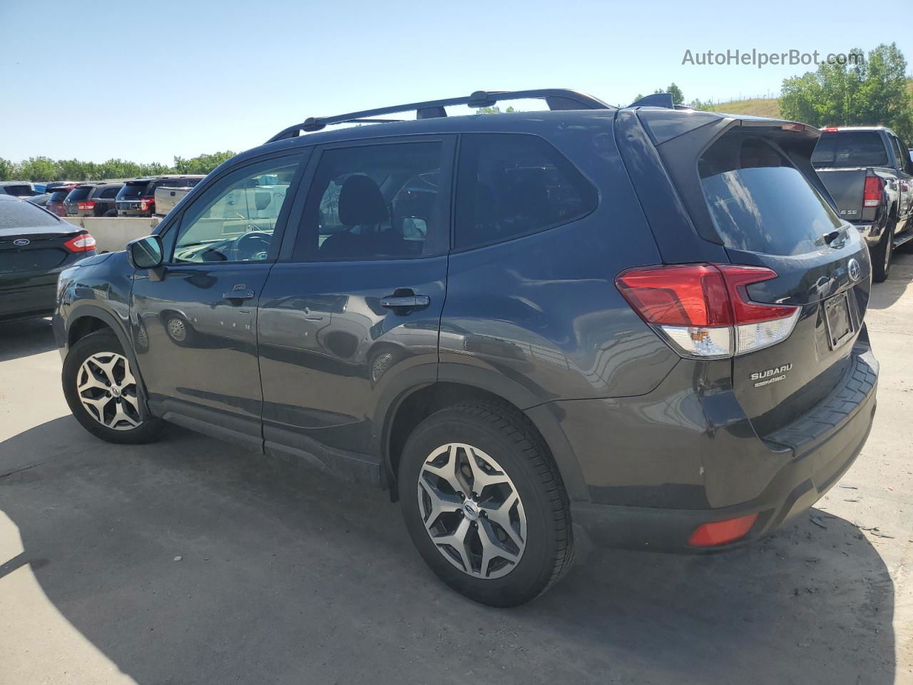 2019 Subaru Forester Premium Черный vin: JF2SKAEC3KH527435