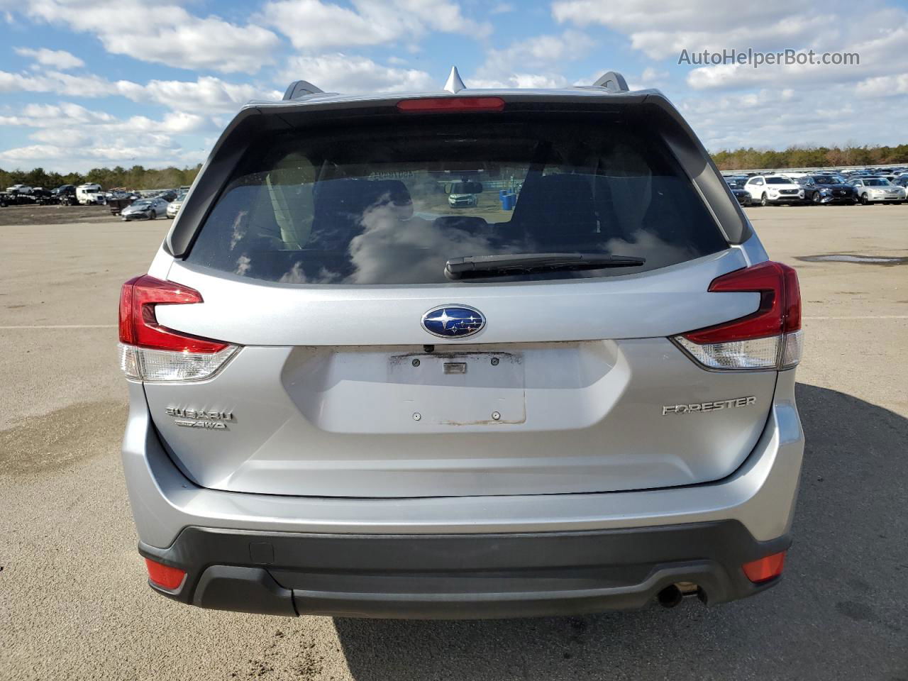 2019 Subaru Forester Premium Silver vin: JF2SKAEC4KH417137