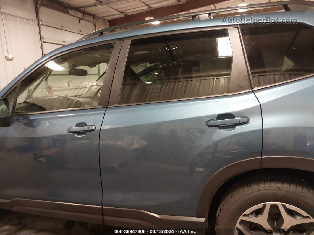 2019 Subaru Forester Premium Blue vin: JF2SKAECXKH400200