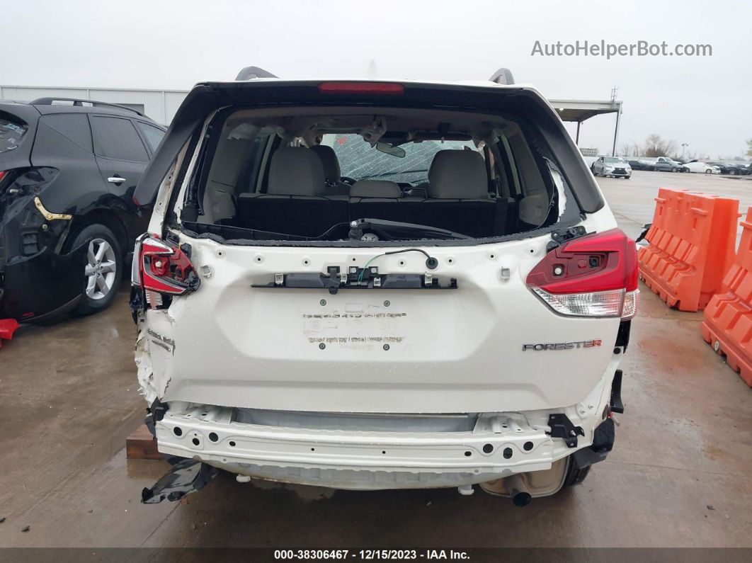 2019 Subaru Forester Premium White vin: JF2SKAECXKH528386