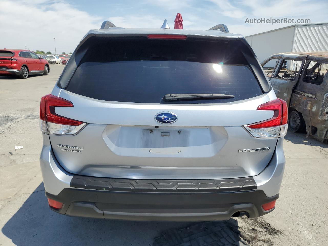 2019 Subaru Forester Premium Silver vin: JF2SKAGC0KH566917