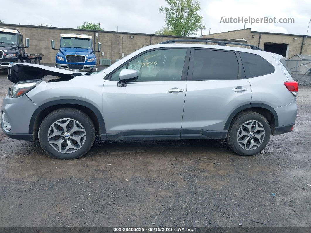 2019 Subaru Forester Premium Gray vin: JF2SKAGC2KH428103