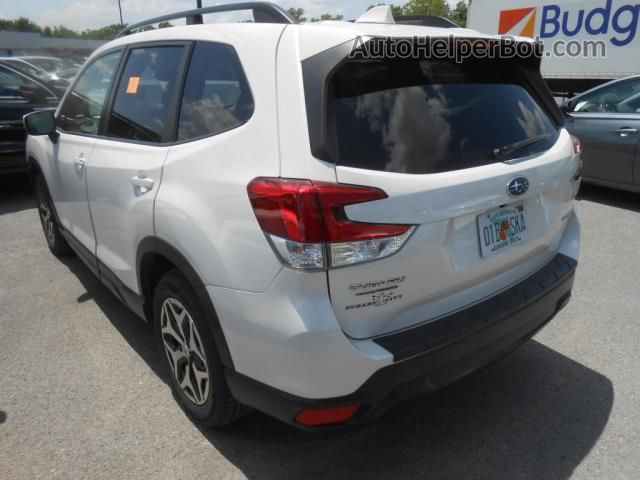 2020 Subaru Forester Premium White vin: JF2SKAGC2LH465458