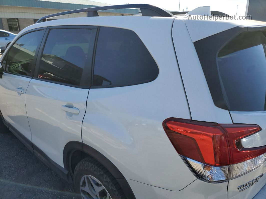 2019 Subaru Forester Premium vin: JF2SKAGC3KH471607