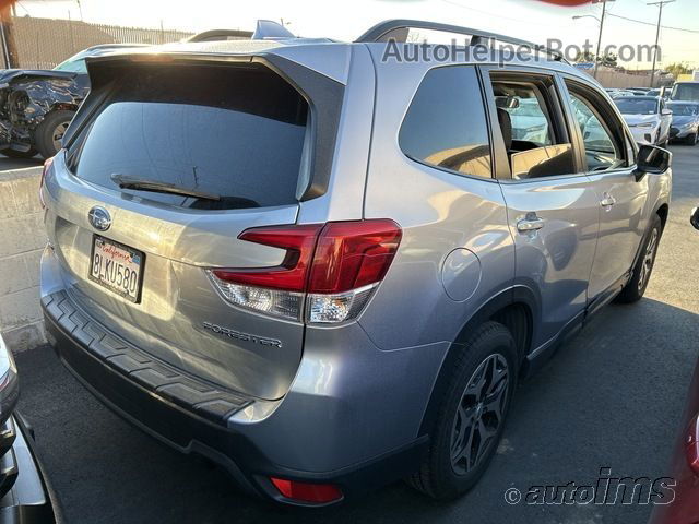 2019 Subaru Forester Premium vin: JF2SKAGC3KH566247