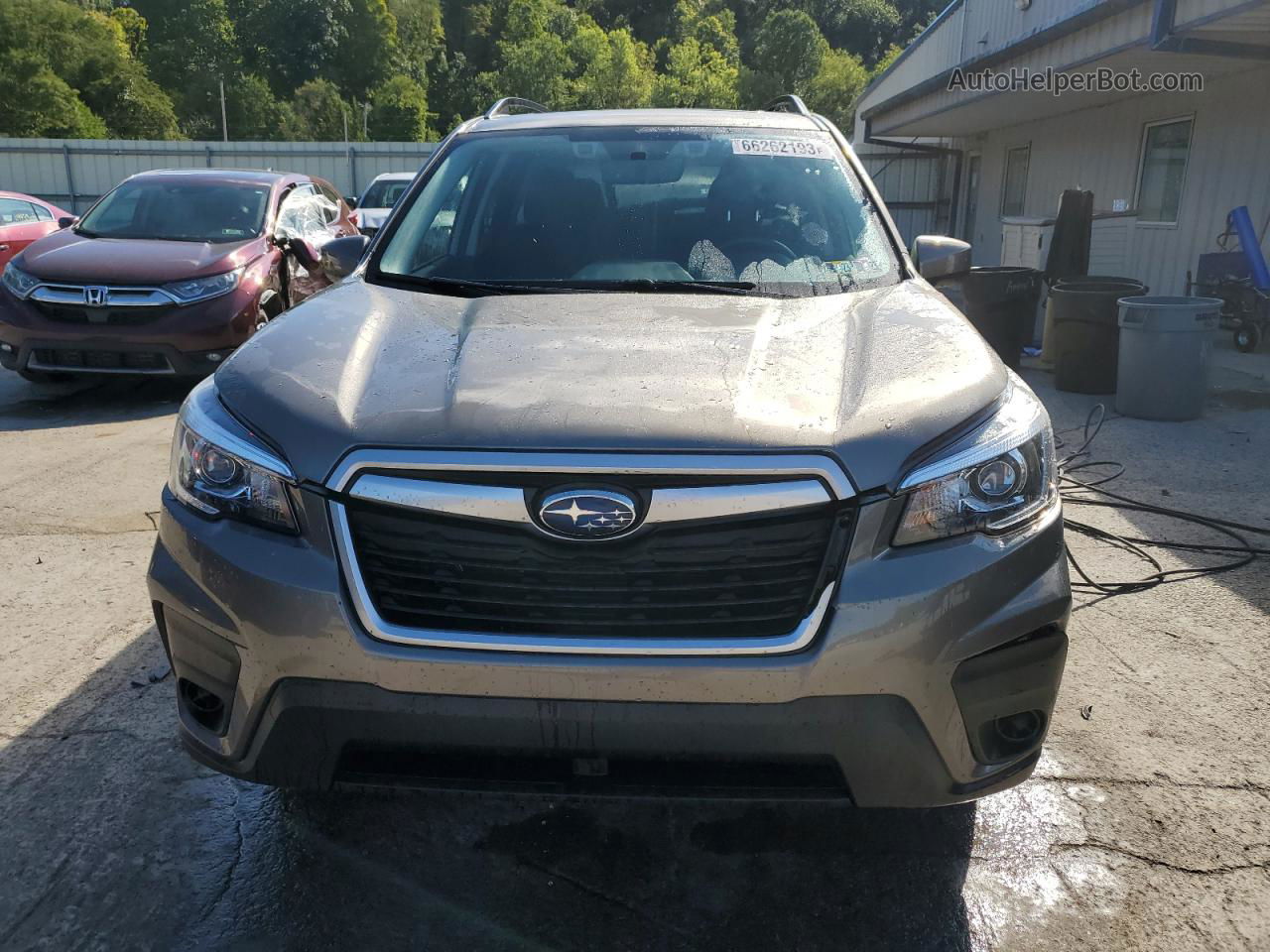 2020 Subaru Forester Premium Серый vin: JF2SKAGC4LH588467