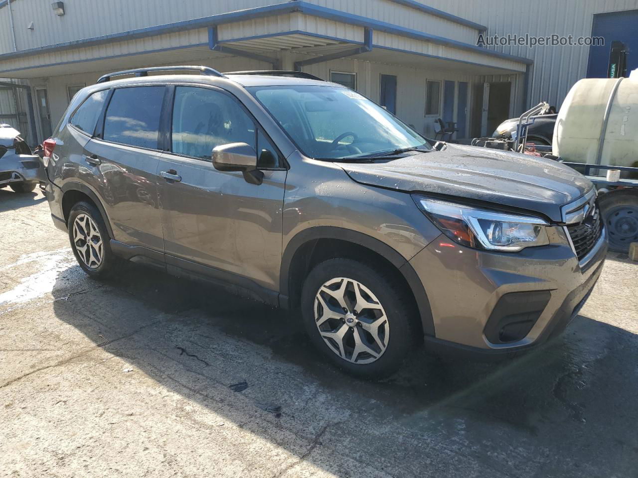 2020 Subaru Forester Premium Gray vin: JF2SKAGC4LH588467