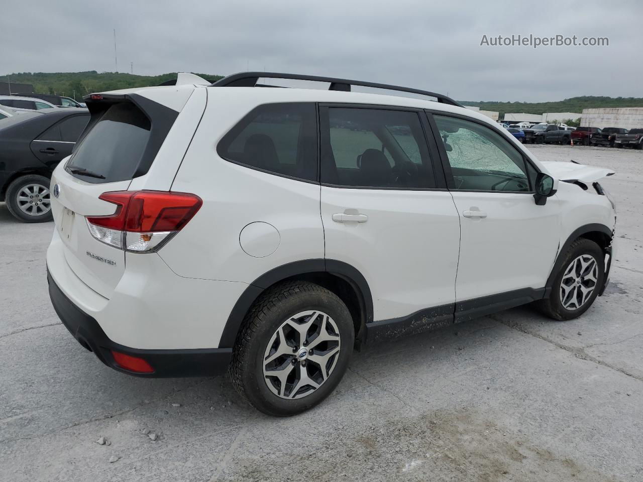 2020 Subaru Forester Premium Белый vin: JF2SKAGC4LH597590