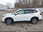 2019 Subaru Forester Premium White vin: JF2SKAGC5KH575435