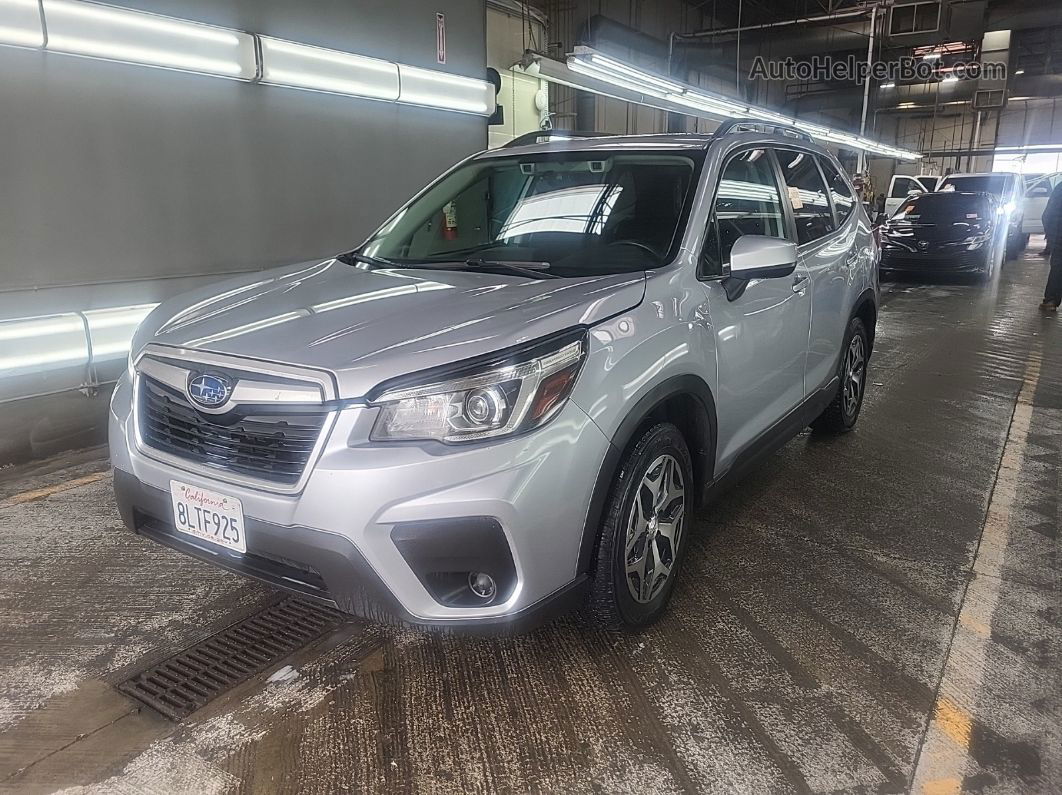 2019 Subaru Forester Premium vin: JF2SKAGC6KH562399