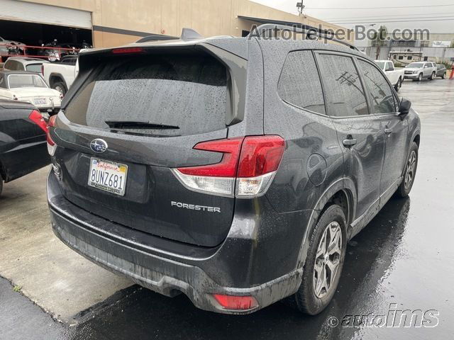 2019 Subaru Forester Premium vin: JF2SKAGC7KH534255