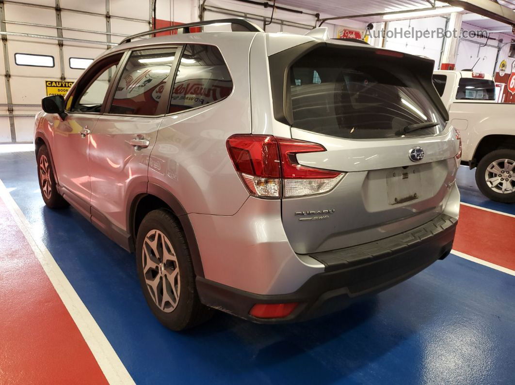 2019 Subaru Forester Premium vin: JF2SKAGC7KH547975