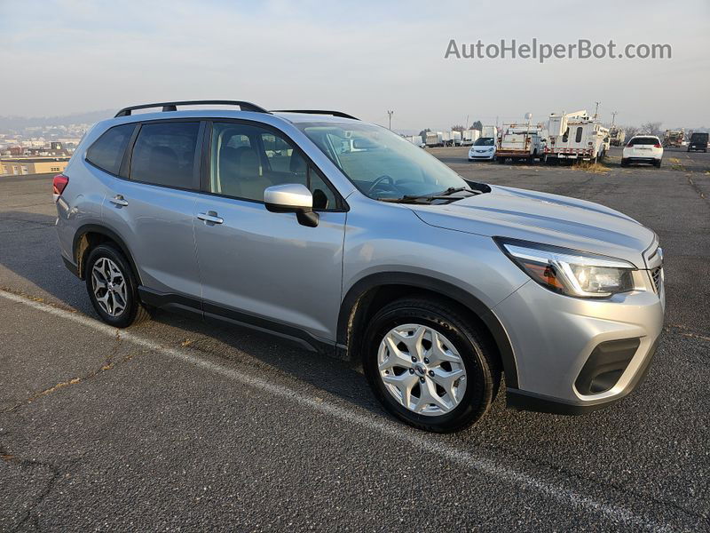 2019 Subaru Forester Premium Неизвестно vin: JF2SKAGC7KH553677