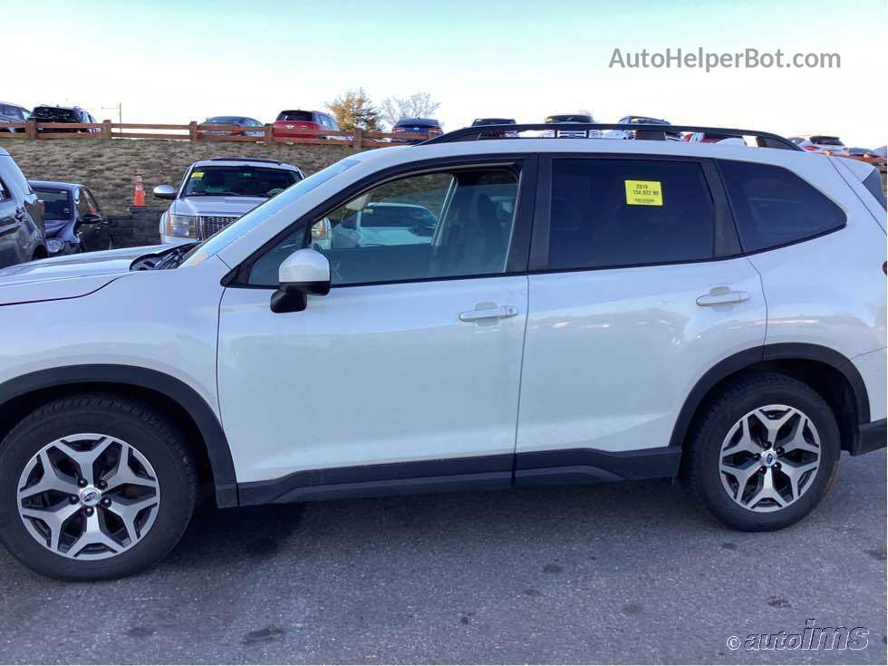 2019 Subaru Forester Premium vin: JF2SKAGC8KH510546