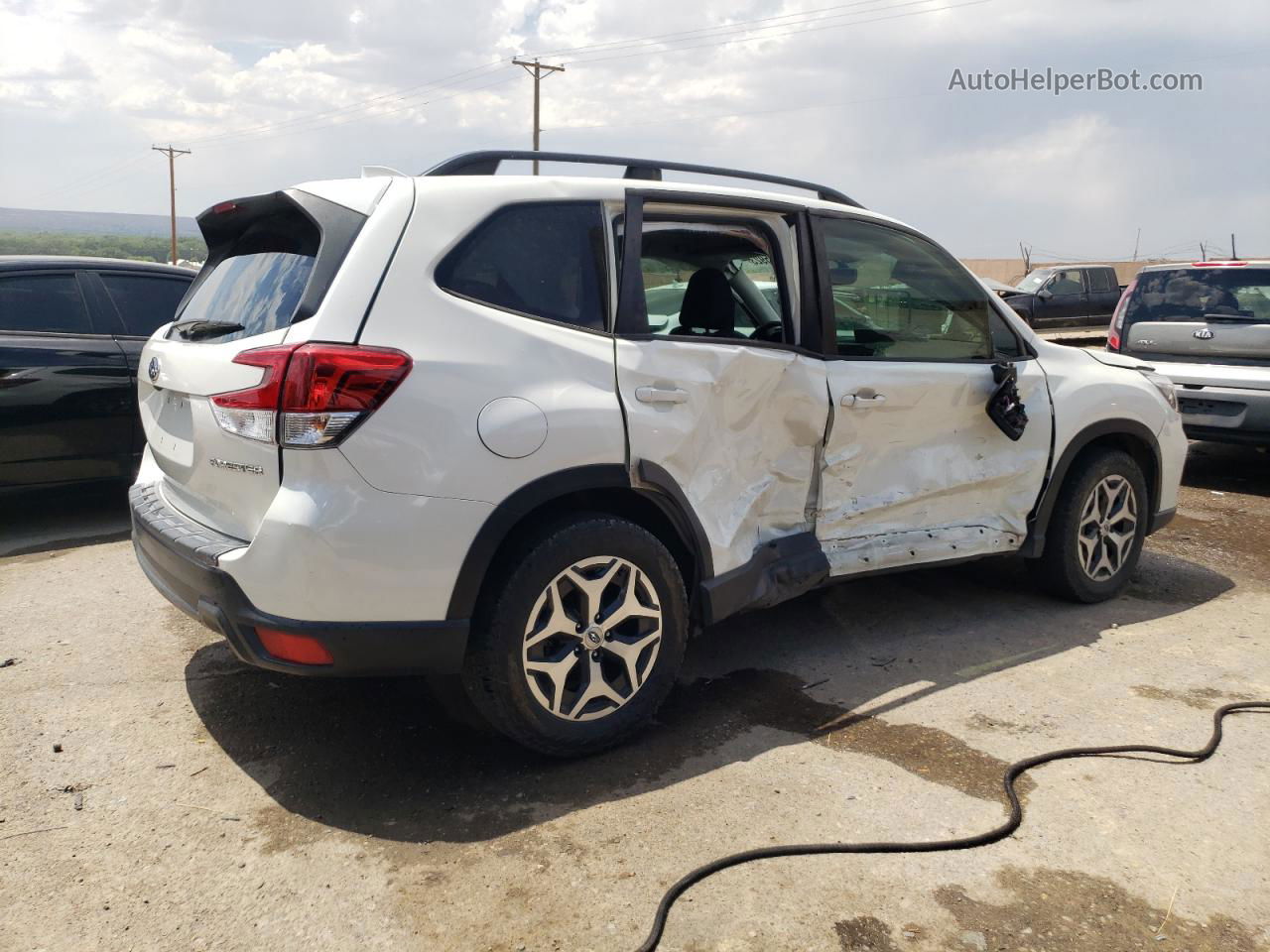 2019 Subaru Forester Premium White vin: JF2SKAGC9KH483423