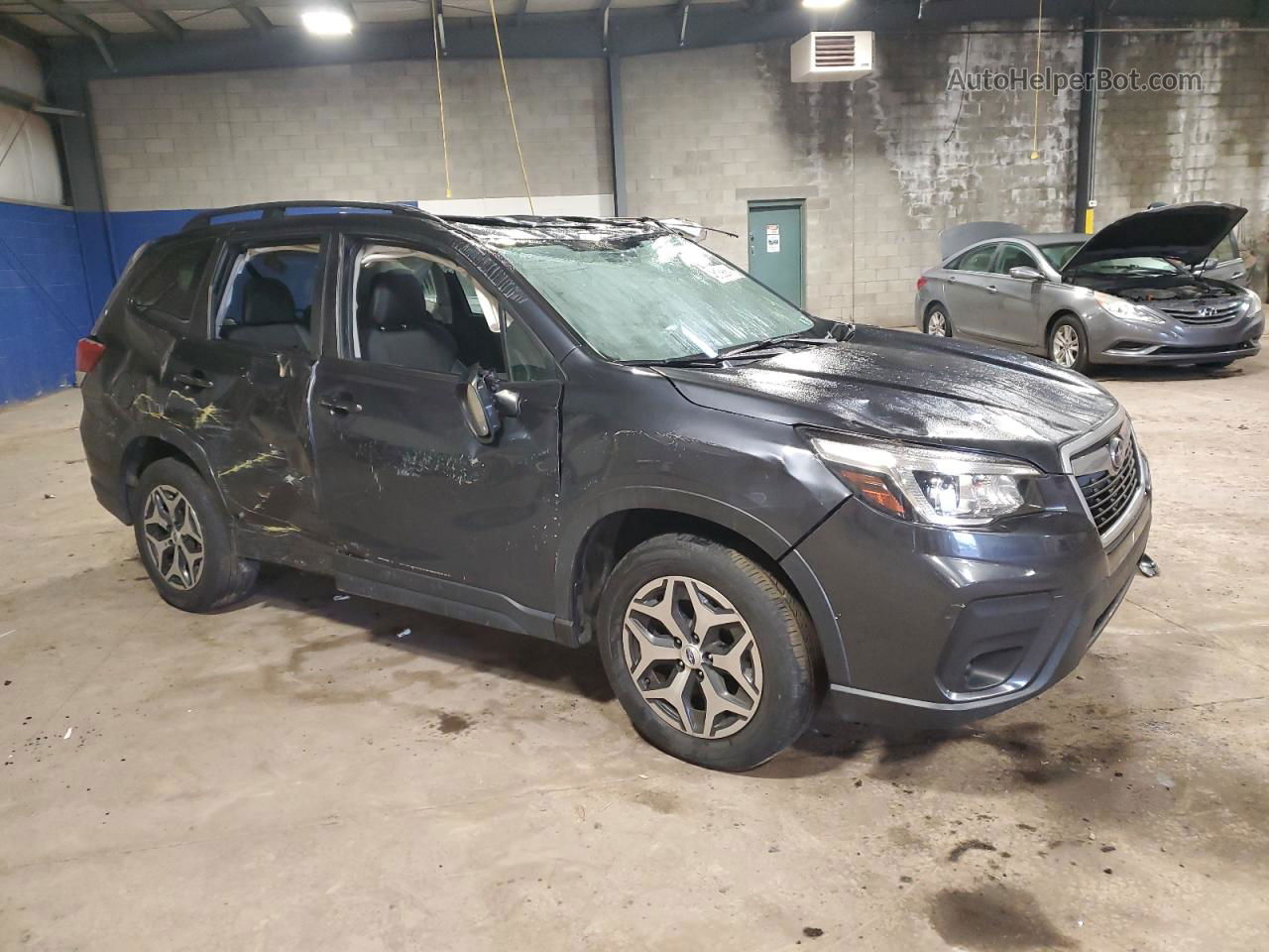 2019 Subaru Forester Premium Charcoal vin: JF2SKAGC9KH568309