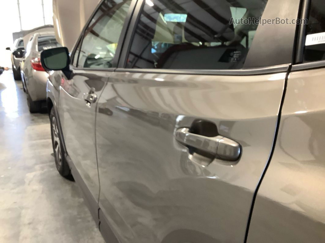 2019 Subaru Forester Premium vin: JF2SKAGCXKH511052