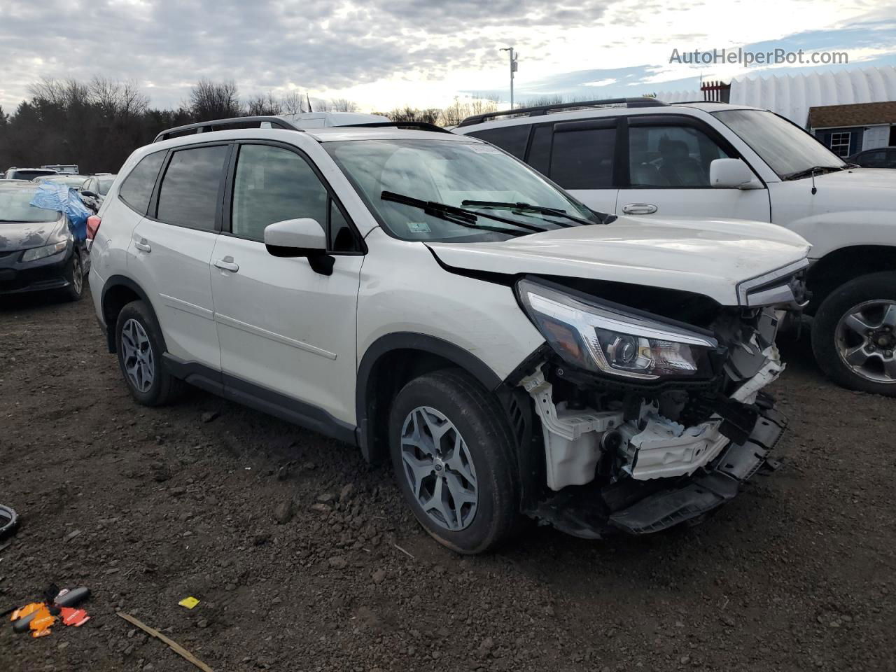 2020 Subaru Forester Premium Белый vin: JF2SKAJC1LH470630