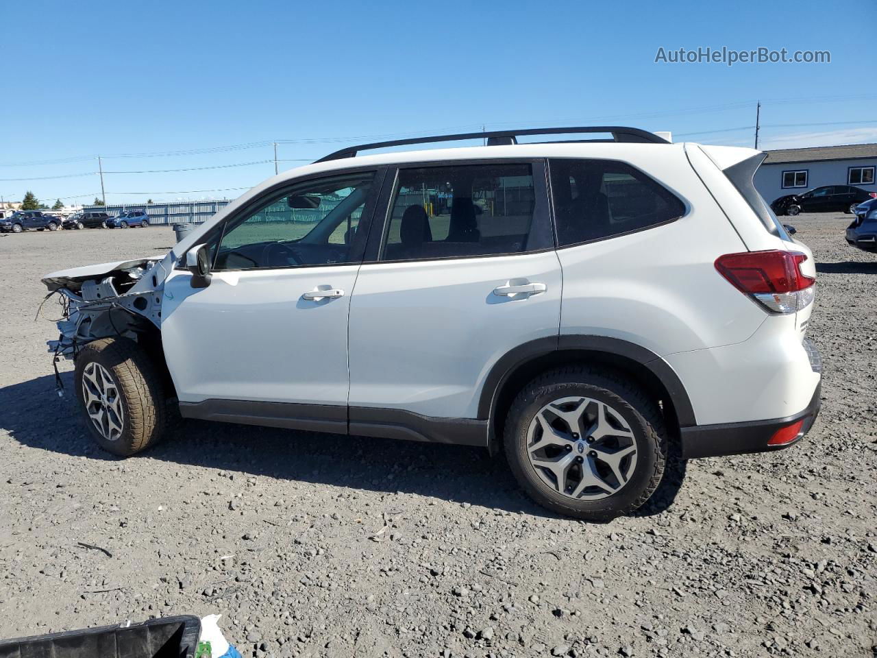 2020 Subaru Forester Premium White vin: JF2SKAJC3LH412017