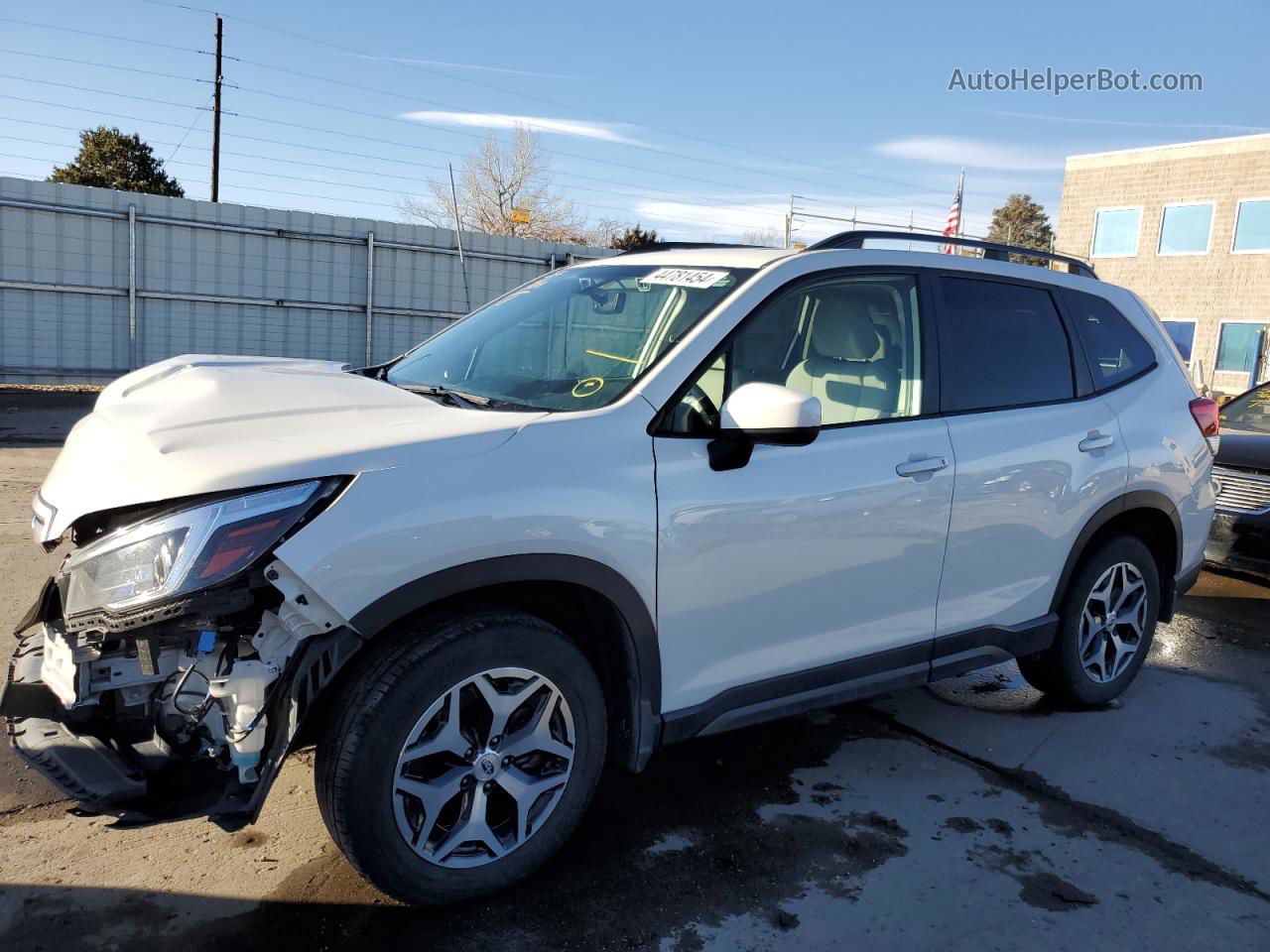 2020 Subaru Forester Premium White vin: JF2SKAJC4LH498387