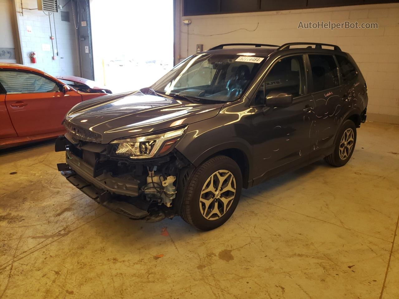 2020 Subaru Forester Premium Серый vin: JF2SKAJC5LH468847