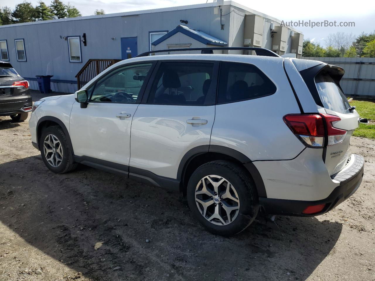 2020 Subaru Forester Premium Белый vin: JF2SKAJC5LH480593