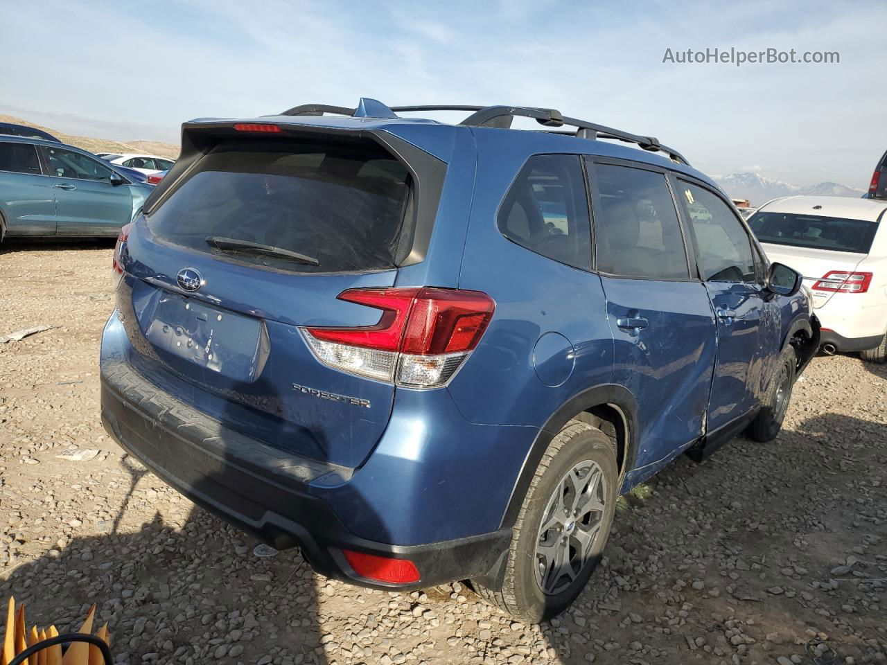 2020 Subaru Forester Premium Синий vin: JF2SKAJC7LH409430