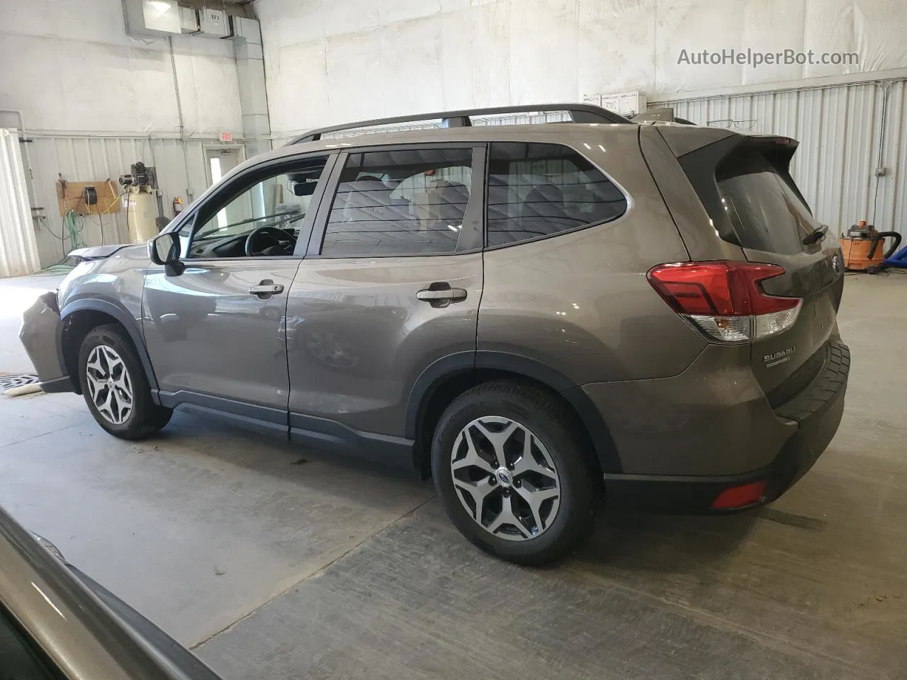 2020 Subaru Forester Premium Gray vin: JF2SKAJC9LH415763