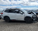 2019 Subaru Forester Sport White vin: JF2SKAKC6KH578125