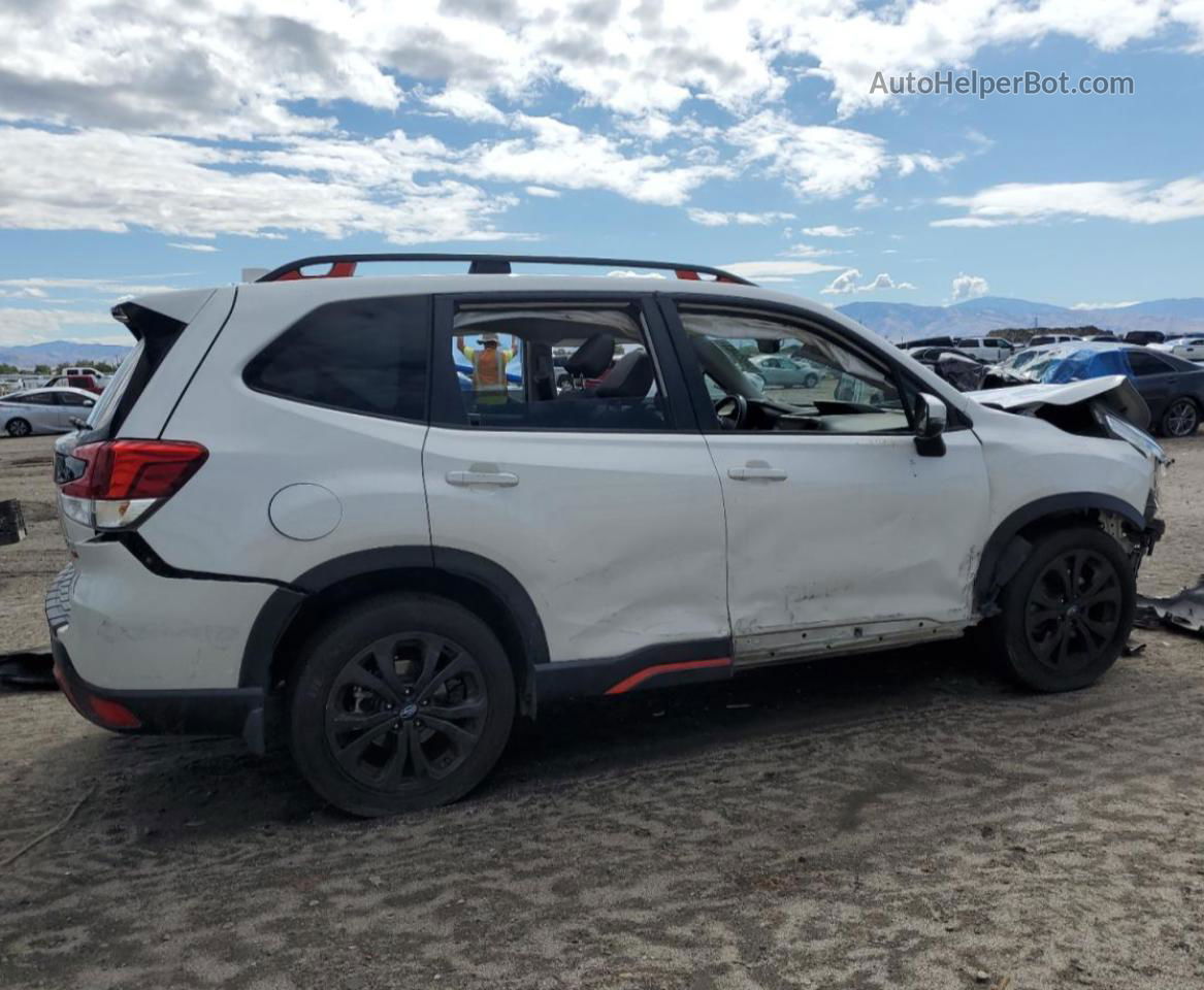 2019 Subaru Forester Sport White vin: JF2SKAKC6KH578125