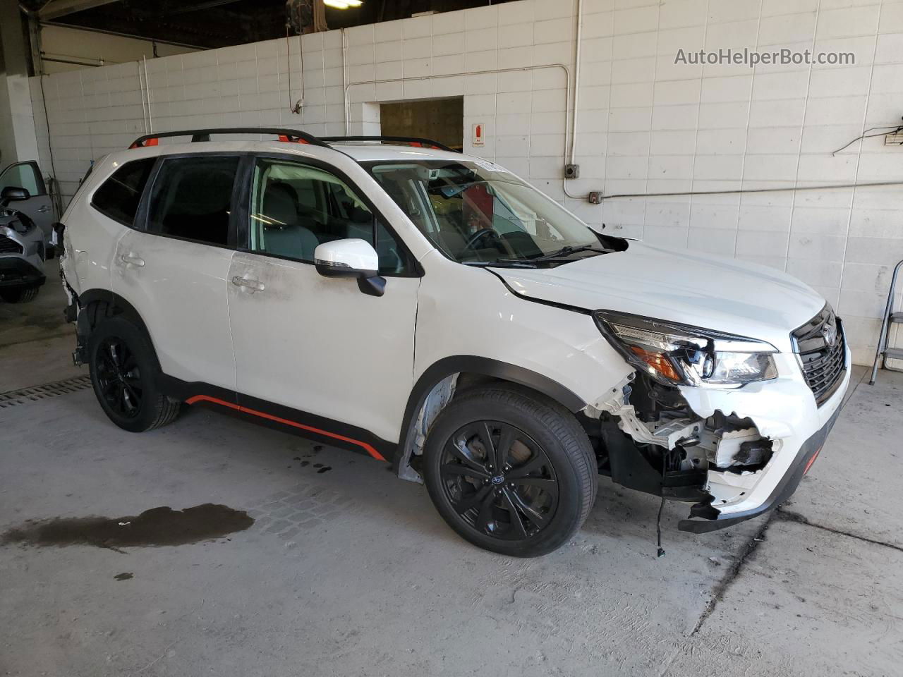 2020 Subaru Forester Sport White vin: JF2SKAMC1LH510460