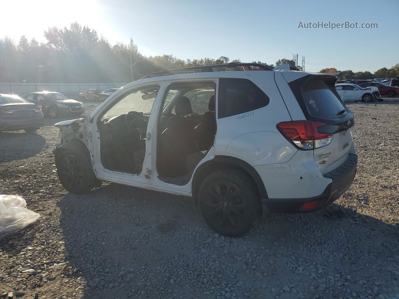 2019 Subaru Forester Sport White vin: JF2SKAPC0KH546392