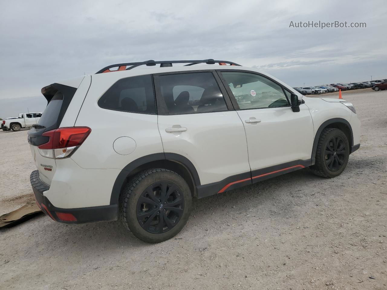 2019 Subaru Forester Sport White vin: JF2SKAPC4KH536321