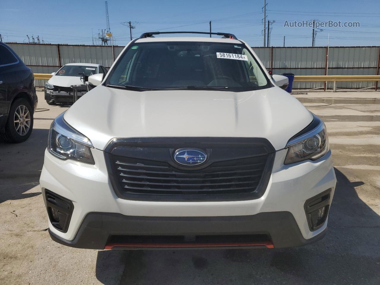 2019 Subaru Forester Sport White vin: JF2SKAPC7KH562850