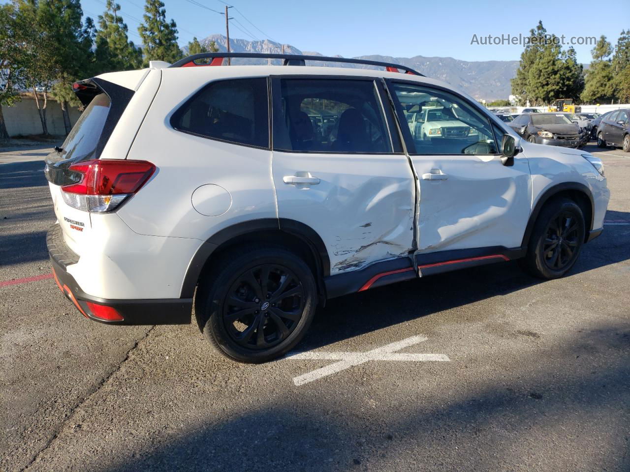 2020 Subaru Forester Sport Белый vin: JF2SKARC7LH492636