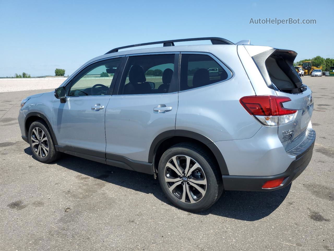 2020 Subaru Forester Limited Silver vin: JF2SKASCXLH465232
