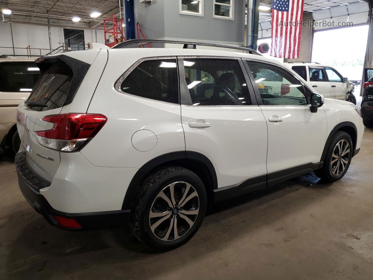 2019 Subaru Forester Limited White vin: JF2SKAUC2KH574117