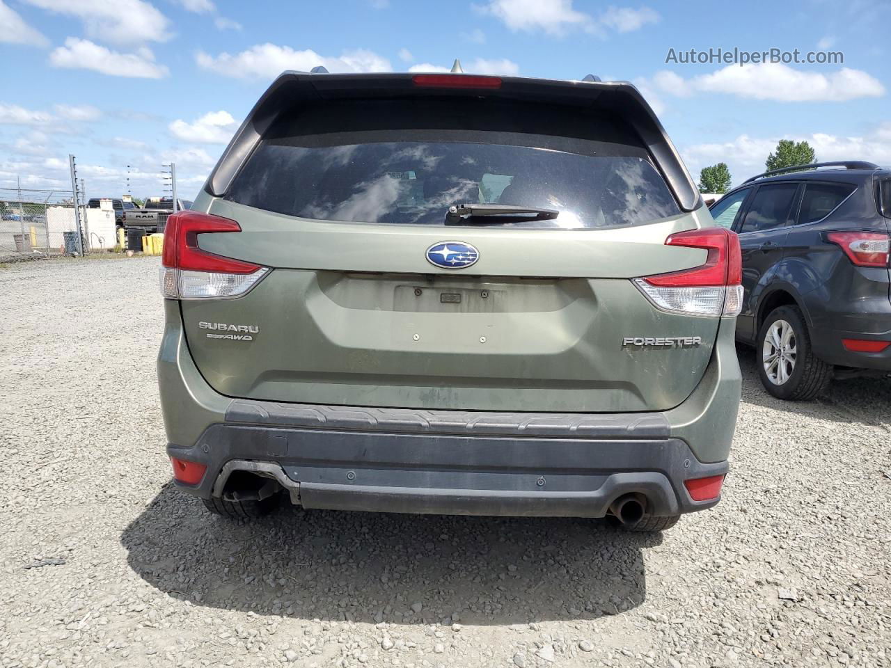 2019 Subaru Forester Limited Green vin: JF2SKAUC9KH445517