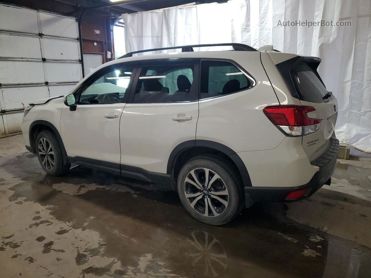 2020 Subaru Forester Limited White vin: JF2SKAUCXLH592088