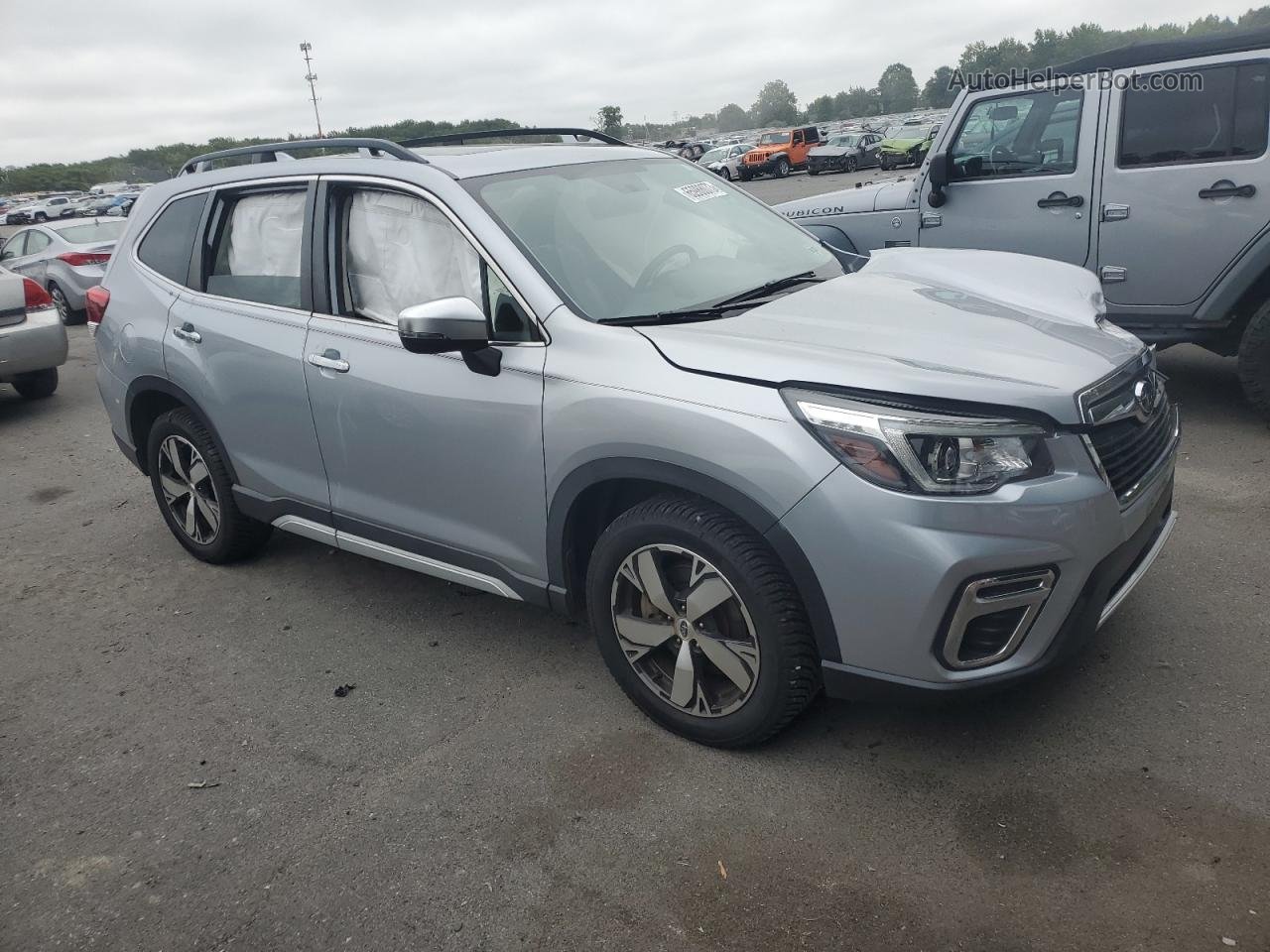 2019 Subaru Forester Touring Silver vin: JF2SKAWC0KH409809
