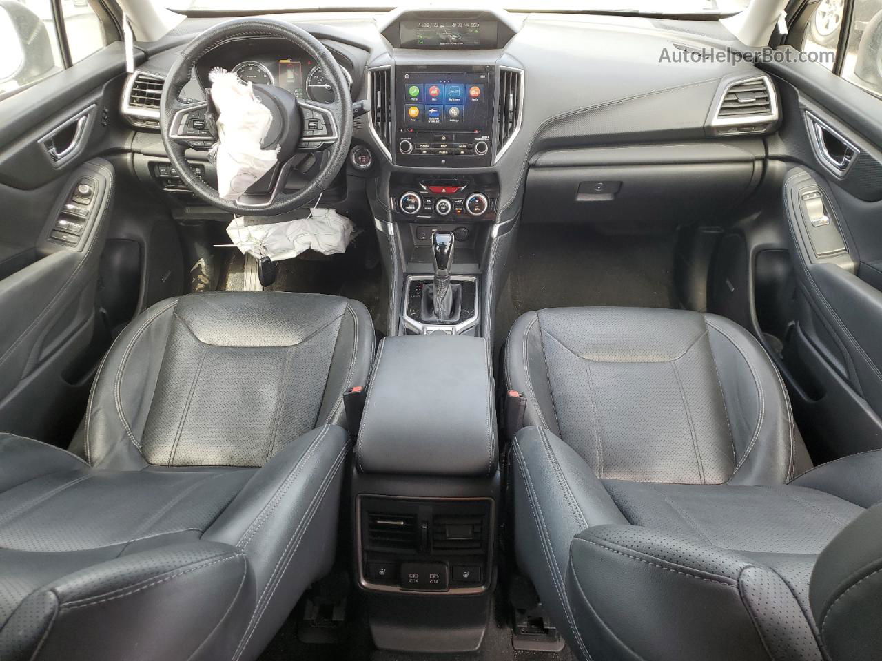 2019 Subaru Forester Touring Серебряный vin: JF2SKAWC8KH445456