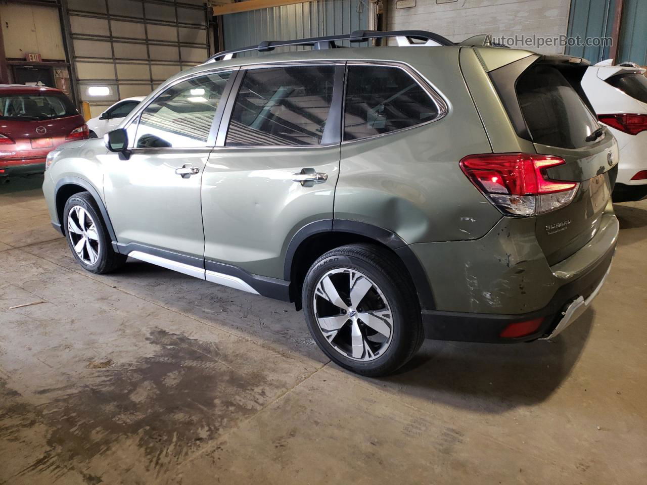 2019 Subaru Forester Touring Green vin: JF2SKAWCXKH564531