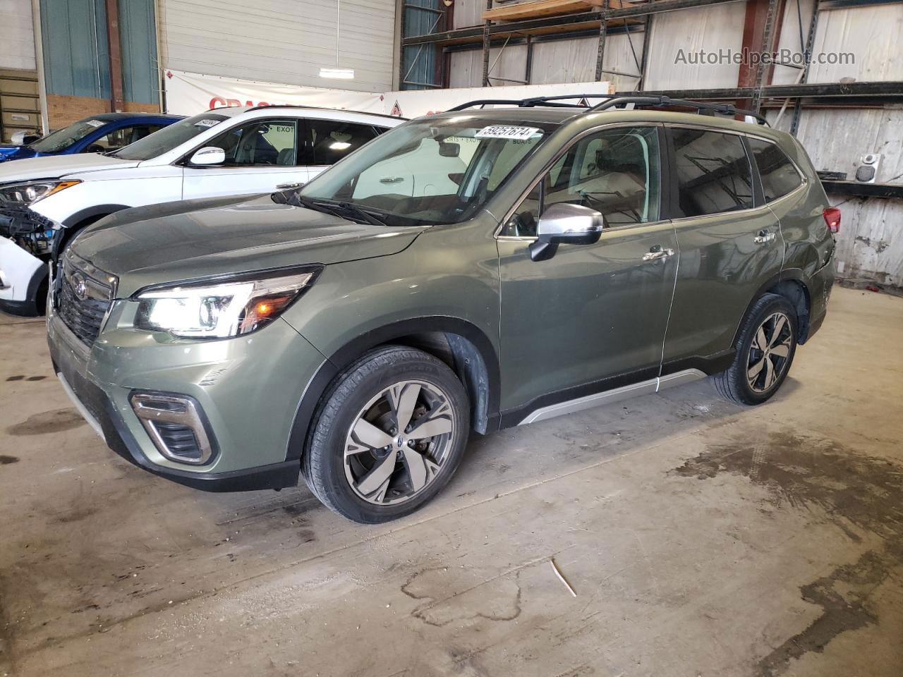 2019 Subaru Forester Touring Green vin: JF2SKAWCXKH564531