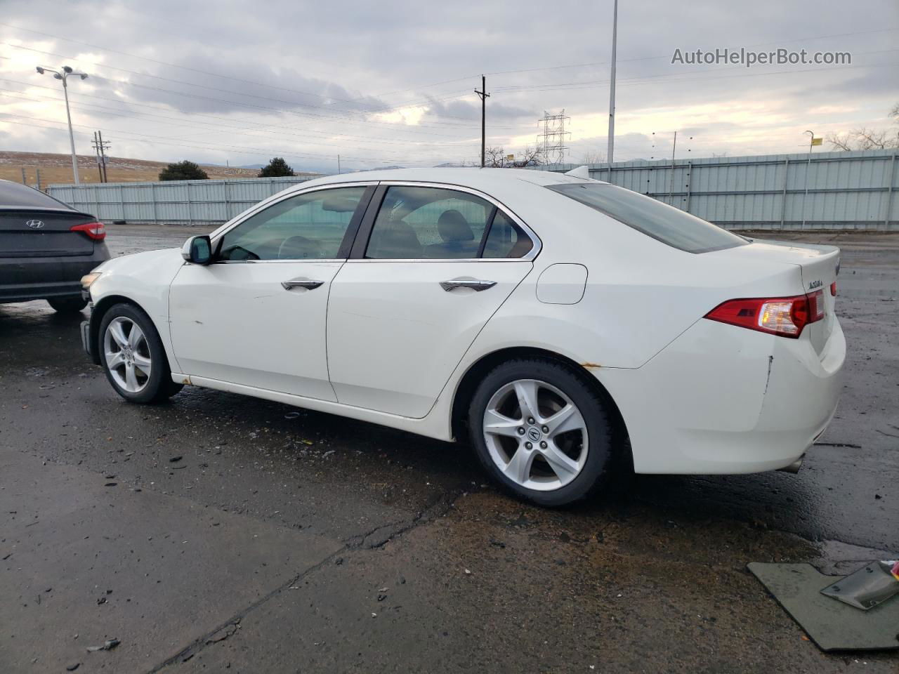 2010 Acura Tsx  White vin: JH4CU2F60AC005240