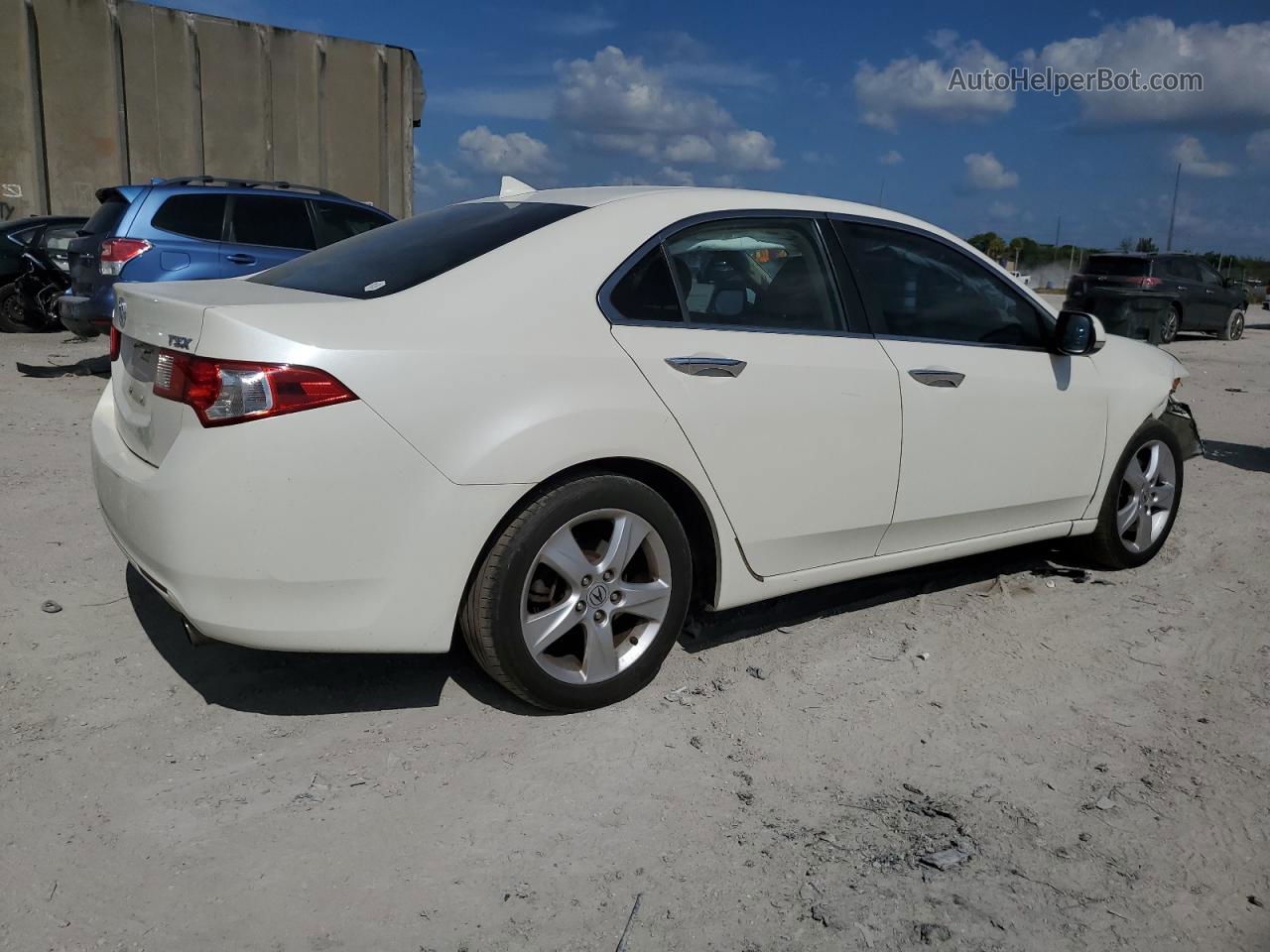 2010 Acura Tsx  White vin: JH4CU2F64AC035812