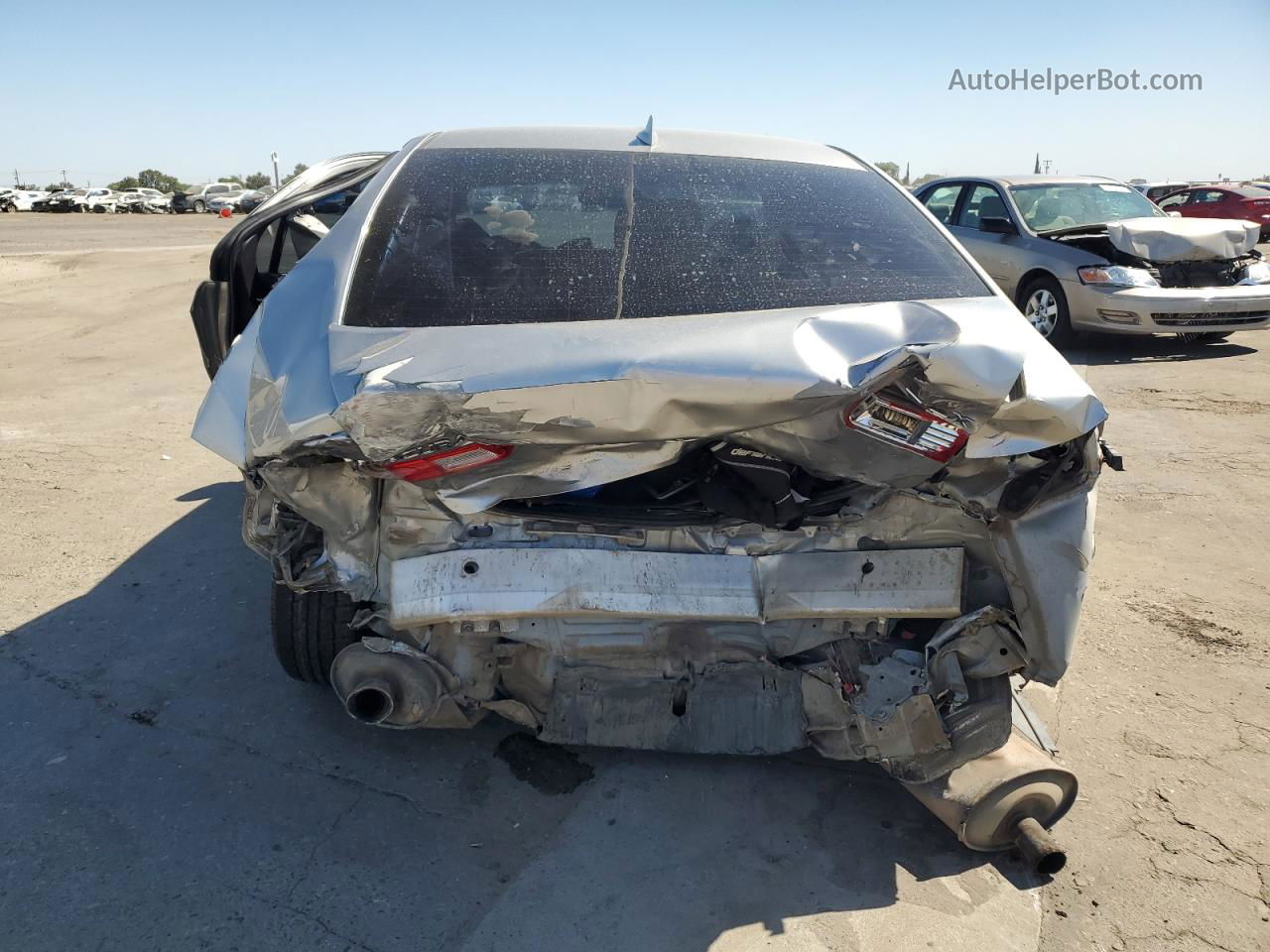 2010 Acura Tsx  Silver vin: JH4CU2F69AC012574