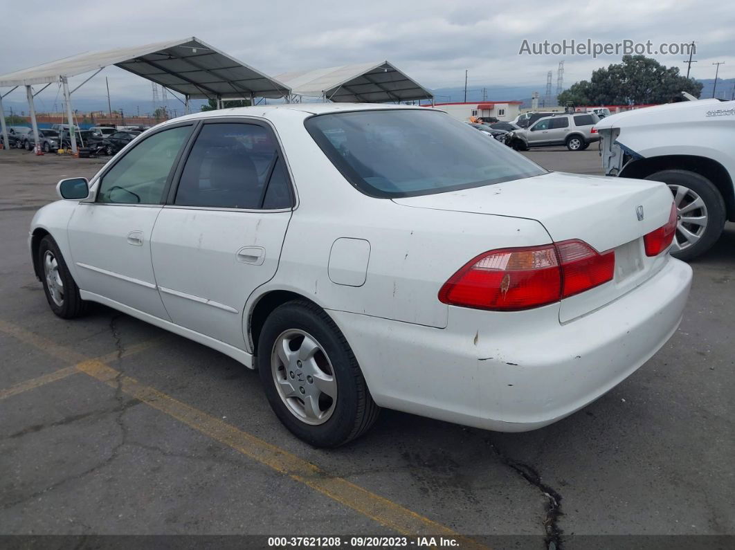 2000 Honda Accord Sdn Ex White vin: JHMCG6678YC030971