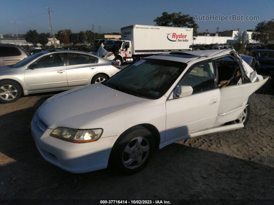 2000 Honda Accord 2.3 Ex White vin: JHMCG6683YC035293