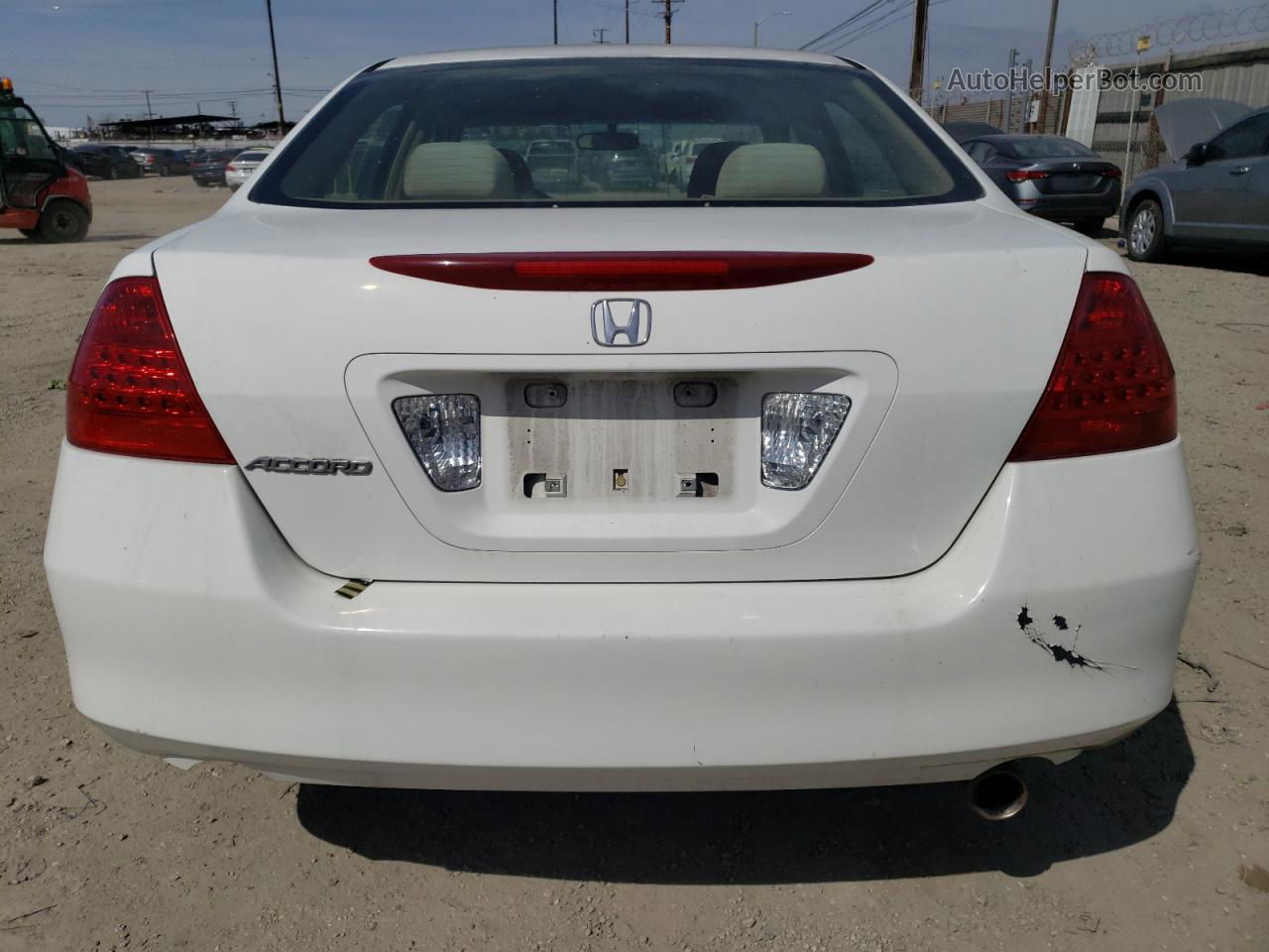 2007 Honda Accord Value Белый vin: JHMCM56177C012362